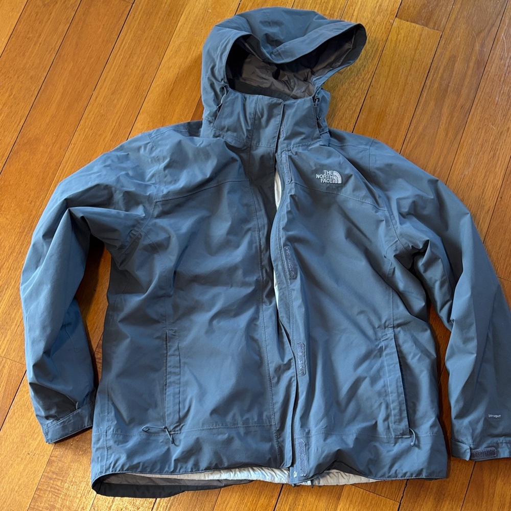 Northface women’s size 2x dryvent jacket